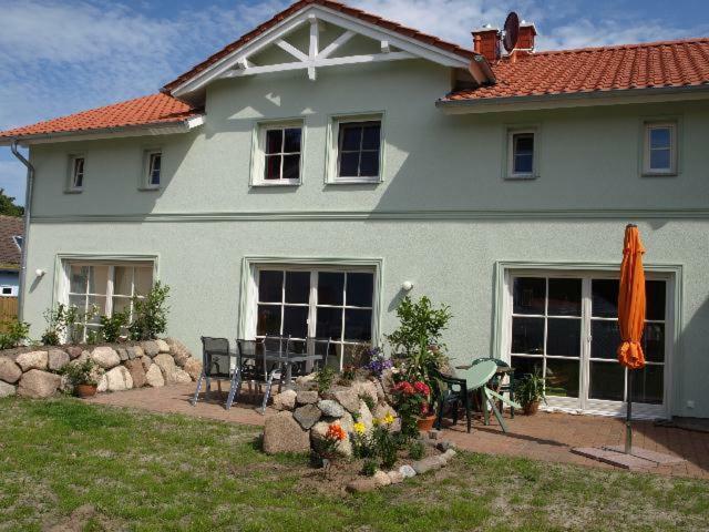 Ferienhaus Fischlandperle Вустров Екстер'єр фото